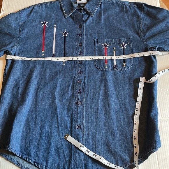 Shipshe-L-Patriotic denim L/S button-down Shirt with matching T-shirt. - Picture 10 of 16